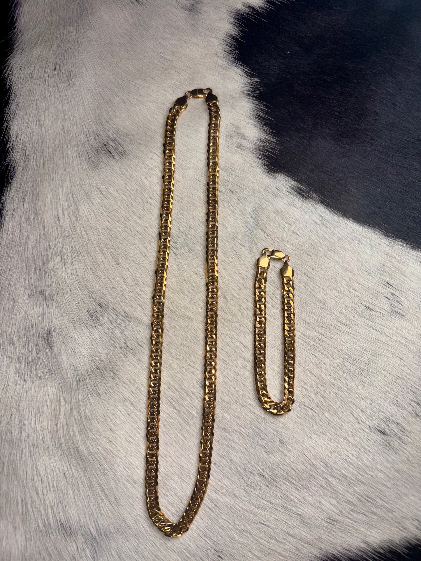 Gold stainless steel chain & bracelet set